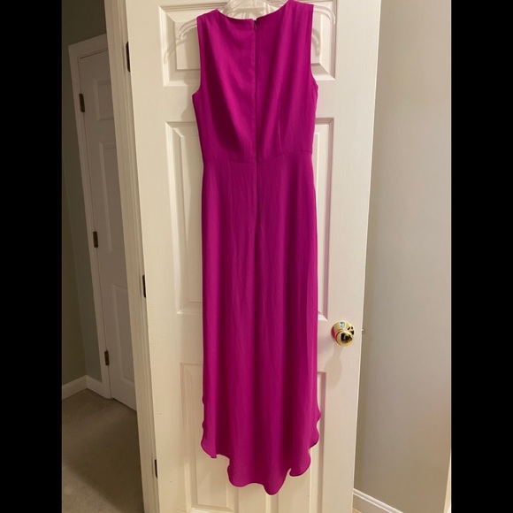 Deep pink dress with high low hem - Picture 2 of 2